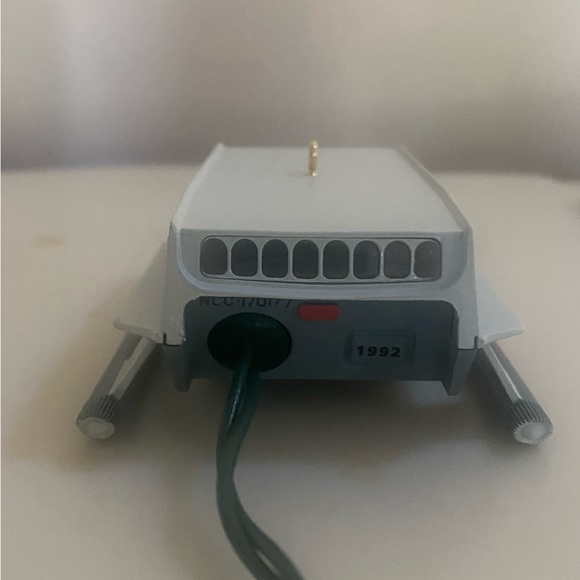 Hallmark Keepsake Ornament Shuttlecraft Galileo - Picture 4 of 6